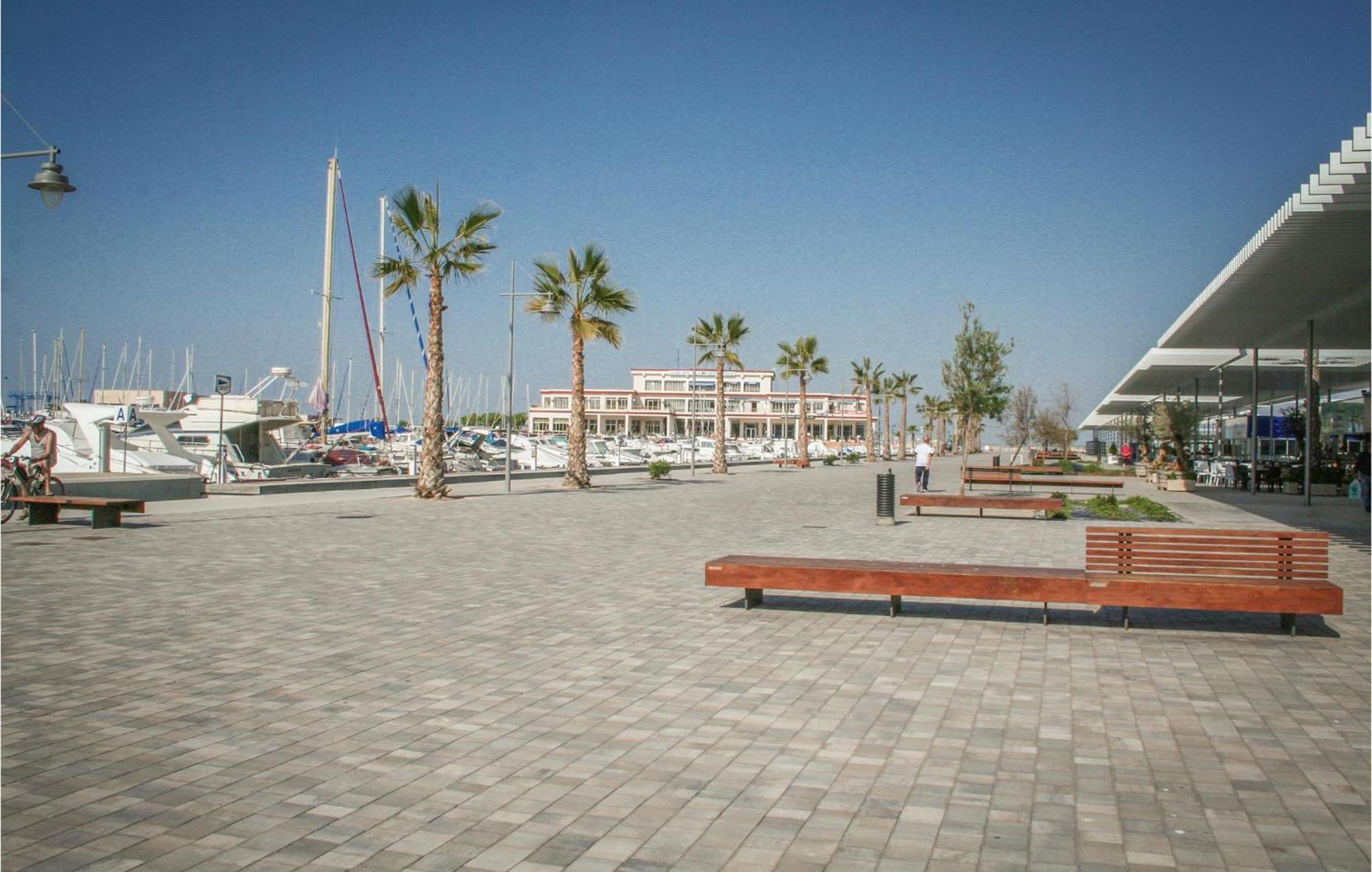 Lovely Apartment In Santa Pola With Wifi Extérieur photo